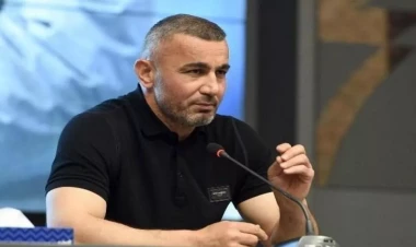 Qurban Qurbanov bu dillərdə danışa bilir - FOTO