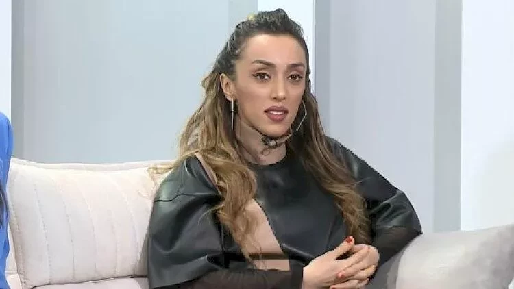 Azərbaycanlı müğənni dilindən düşməyən ƏRİ İLƏ - VİDEO