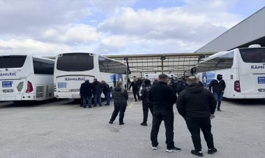 Avtobusda öldü, 8 saat sonra xəbər tutdular