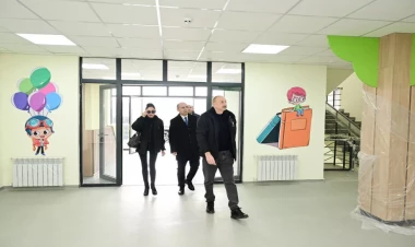 Prezident və xanımı Ağdamda 1 nömrəli körpələr evi-uşaq bağçasında aparılan tikinti işləri ilə tanış olublar - VİDEO - FOTO