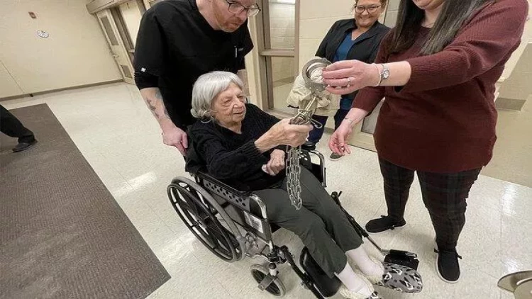 104 yaşını həbsxanada keçirdi - Arzusu idi - FOTOlar