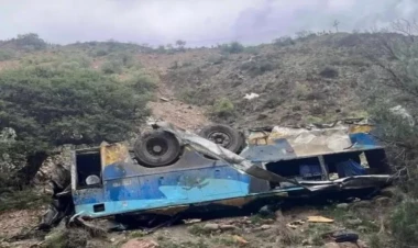 Boliviyada avtobus aşdı - 31 nəfər həlak oldu