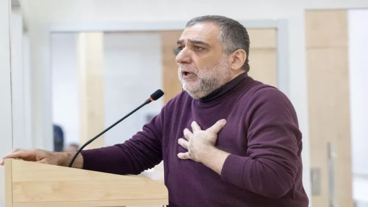 Vardanyan işğal edilmiş ərazilərdə qanunsuz silahlı birləşmələrin istifadəsi üçün helikopter tipli PUA-ları istehsal edəcək zavodun inşasını planlaşdırmaqda ittiham edilir