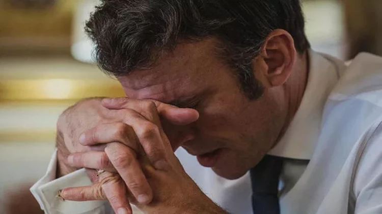 Makron villasını SATIR