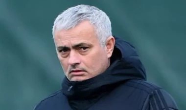 Joze Mourinyo 13 illik seriyasını 