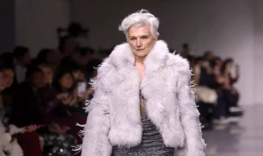 Maskın 77 yaşlı anası podiumda - FOTO