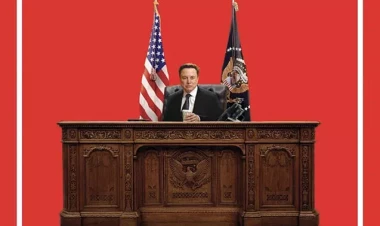 Maskı Trampın kürsüsünə otuzdurdular - FOTO