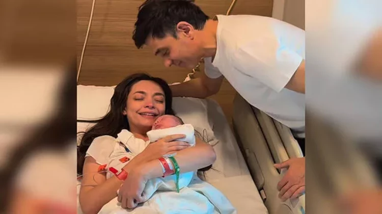 Zeynep Tuğçe Bayat  ana oldu - FOTO