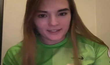 Amerikalı qızın Bakı paylaşımı: Şor çörəyi çox bəyəndim - VİDEO