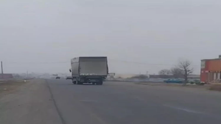 Magistral yolda avtoxuliqanlıq edən sürücü həbs edildi - VİDEO