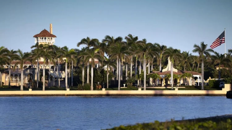 Trampın malikanəsinə girmək istəyən şəxs saxlanıldı - FOTO