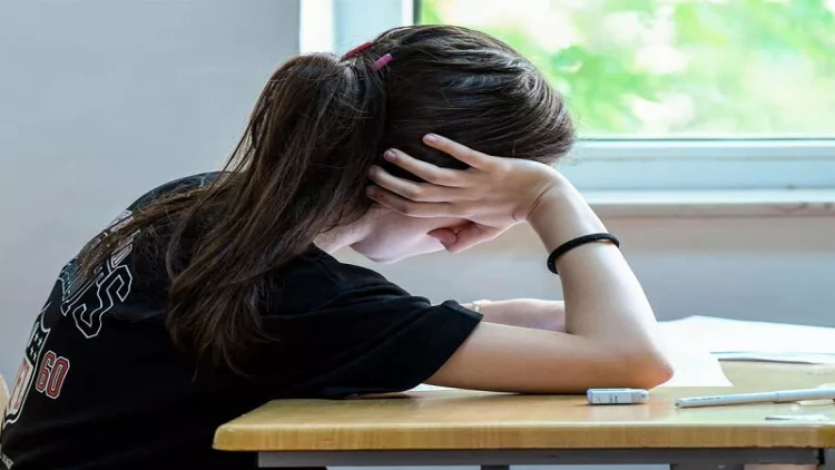 Elektron imtahana keçid - Test üsulu ləğv edilir?