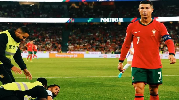 Ronaldo buna görə tənqid edildi - FOTOlar