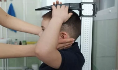 Övladlarına boy uzadan dərman içirdən valideynlərə xəbərdarlıq - VİDEO