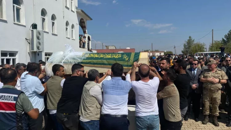 Narin dəfn edildi  - Yenilənib - FOTO