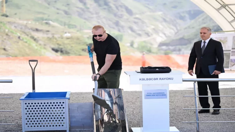 İlham Əliyev İstisu qəsəbəsinin təməlini qoyub - VİDEO - FOTO