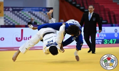 Dünya çempionatı: Cəsur çempion olub, Mehdi bürünc uğrunda yarışacaq