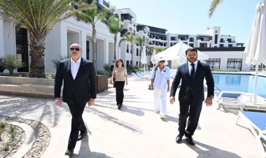 İlham Əliyev və Mehriban Əliyeva LANDAU Məktəbinin və “The Grand” apart hotelinin açılışında iştirak ediblər - VİDEO - FOTO