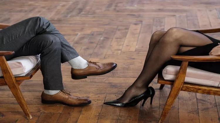 “Ailələrdə söz-söhbətə səbəb sosial şəbəkələrdir” - Psixoloq