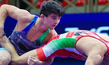 Dünya çempionatı: 3 güləşçimiz medalın 1 addımlığında