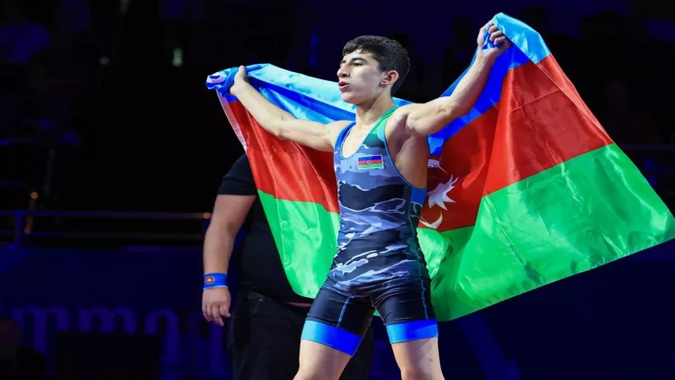 Azərbaycanlı ikiqat dünya çempionu: “Onlardan nümunə götürməyə çalışıram”