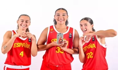 İspaniya Bakıda çempion olub