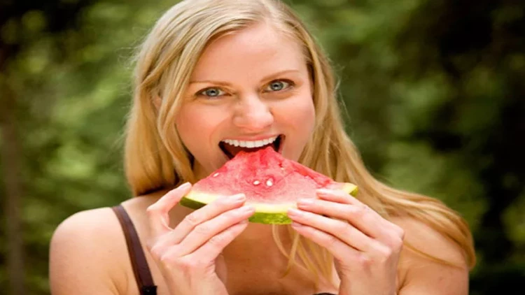 Qarpız böyrəkləri təmizləyir? – Nefroloqdan cavab