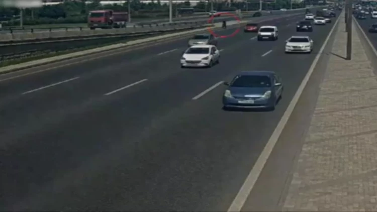 Dünən Bakıda baş verən qəzanın görüntüləri