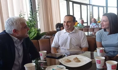 Tahir Gözel Azərbaycanın Bolqarıstan və Fransadakı səfirləri ilə görüşüb