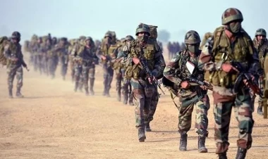 Hindlilər rus ordusundan qovulmağa başladılar