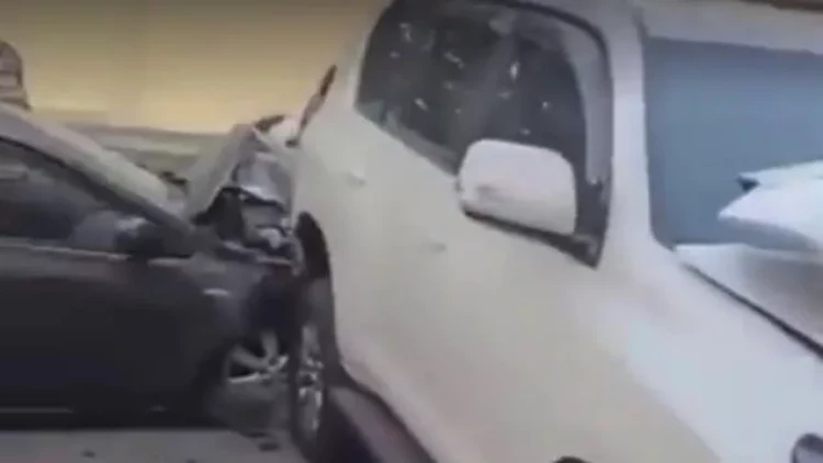 Bakıda zəncirvari qəza - 4 maşın toqquşdu - VİDEO