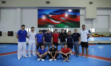 Paris-2024: Qaşım Maqomedov son məşqlərini türklə edir - FOTO