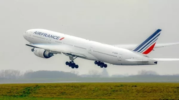 Fransa aviaşirkətləri bu ölkəyə uçuşları dayandırdı