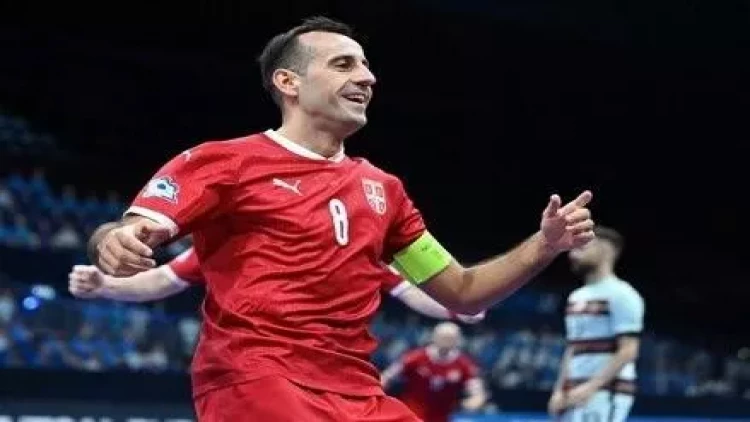 Serbiyalı müdafiəçi 