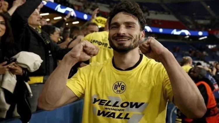 Hummelsə rəsmi təklif göndərdilər