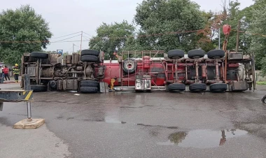 Yanacaq daşıyan maşın aşdı - yaralılar var - FOTOlar