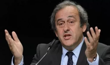 Platini FİFA-nı tənqid etdi