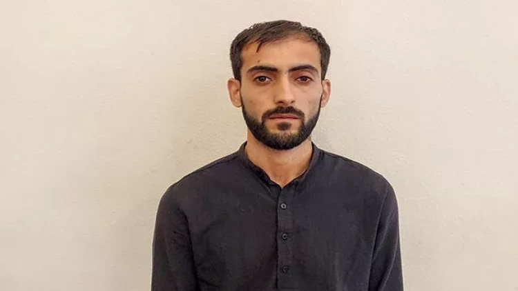 Məsciddən oğurluq etdi