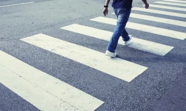 Bakıda piyada təhlükəli vəziyyət yaratdı - VİDEO