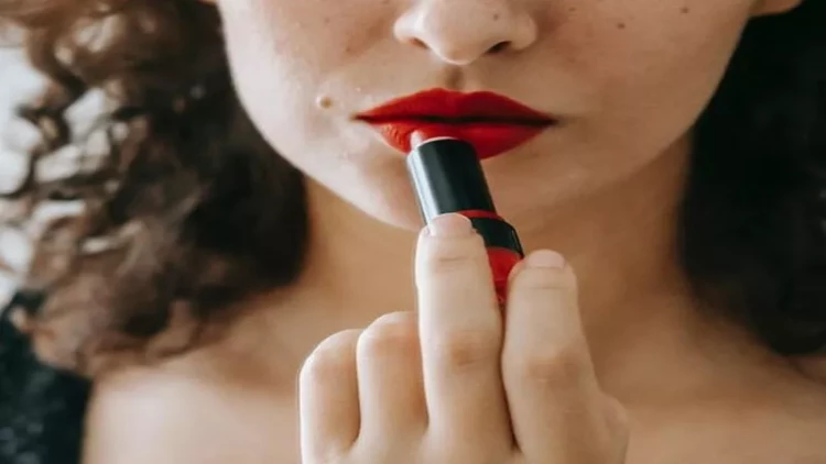 İlk görüşdə bürcləri belə cəzb edə bilərsiz - Tövsiyələr