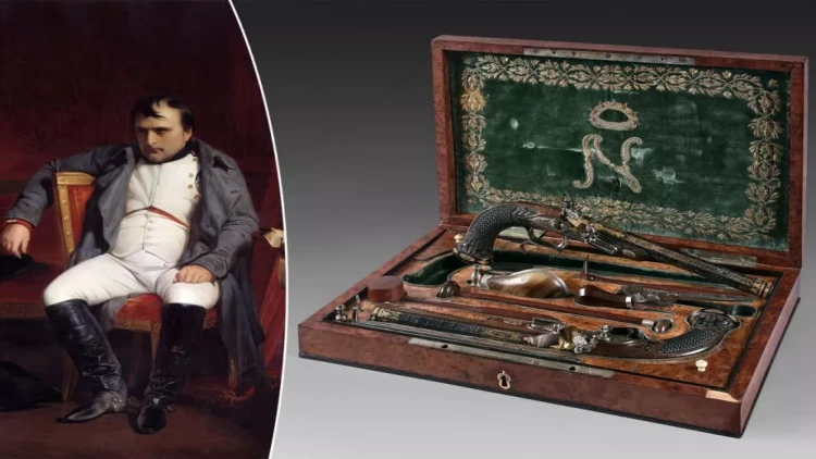 Napoleonun iki tapançası hərracda 1,83 milyon dollara SATILDI