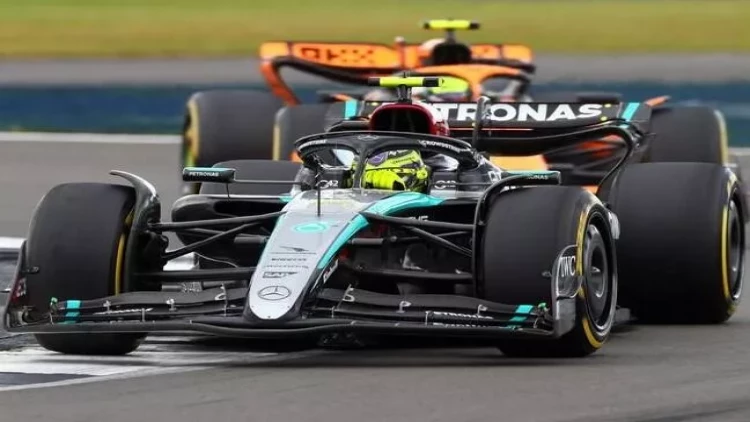 Hemiltondan tarixi qələbə - 3 ildən sonra