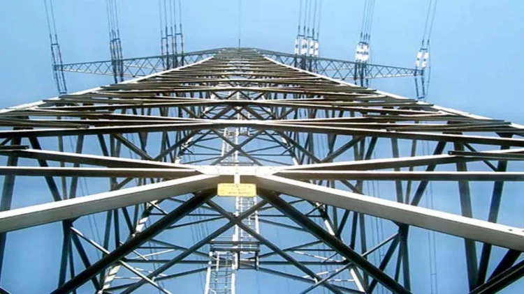 Masallıda BƏDBƏXT HADİSƏ: elektrik dirəyindən yıxılıb öldü