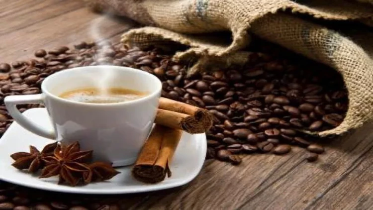 İsti havada qəhvə içmək olar?