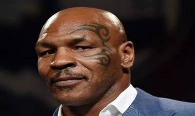 Mayk Tayson Türkiyə millisinə hədiyyə göndərdi - FOTO