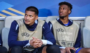 Fransa millisinin ulduz futbolçusu təcili İsveçə getdi – SƏBƏB