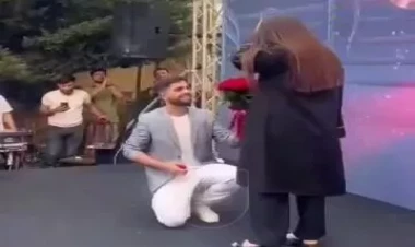Tələbə məzun günündə evlilik təklifi etdi - VİDEO
