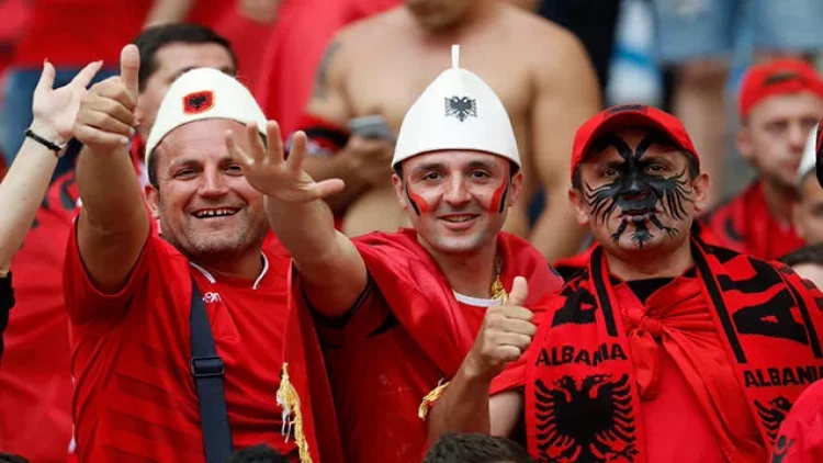 Futbolu bayrama çevirənlər... - FOTOlar