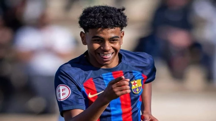 Bahalaşan ulduzlar - SİYAHI