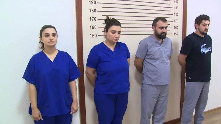 Bakıda evdən içərisində 340 min manat olan seyf oğurladılar - VİDEO - FOTO